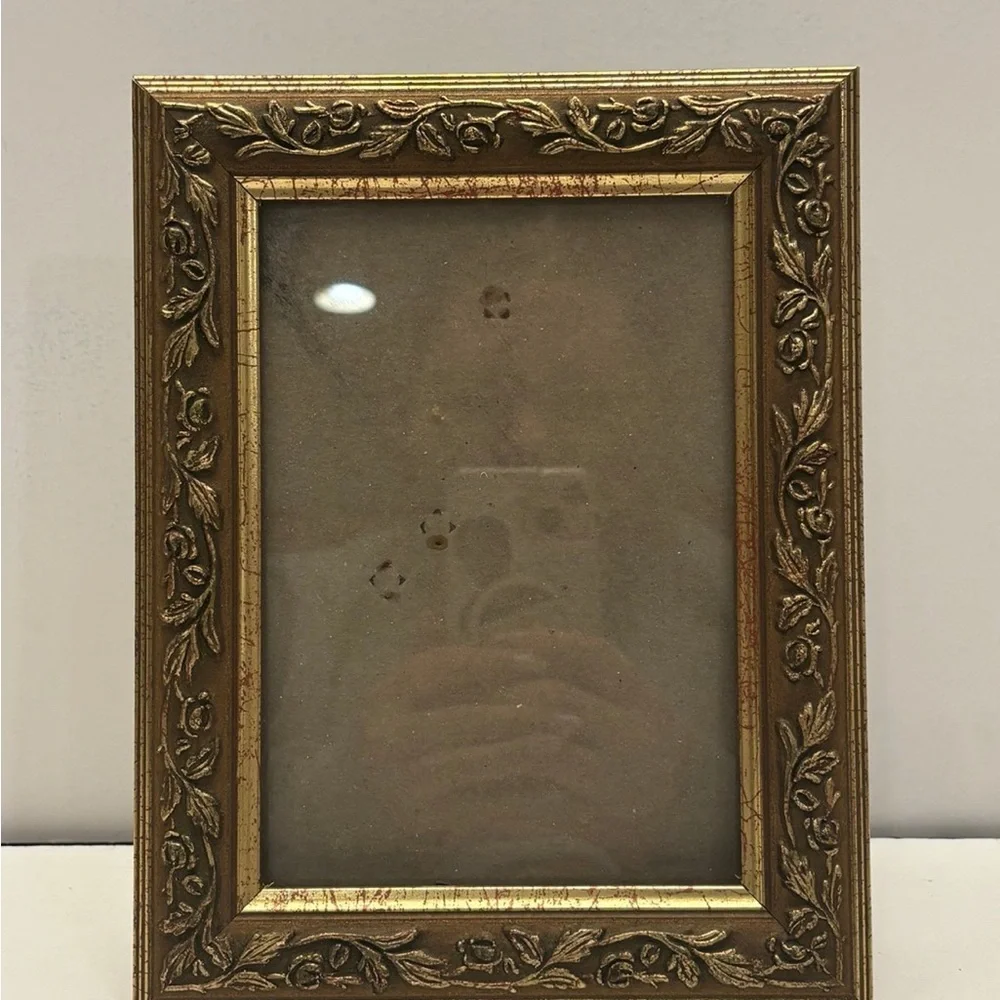Gold like picture frame